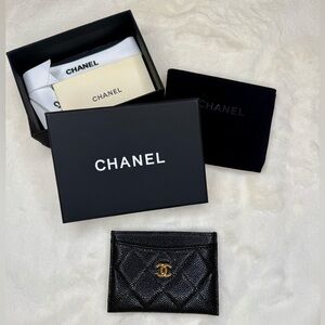 CHANEL Classic Card Holder Quilted Caviar CC Logo